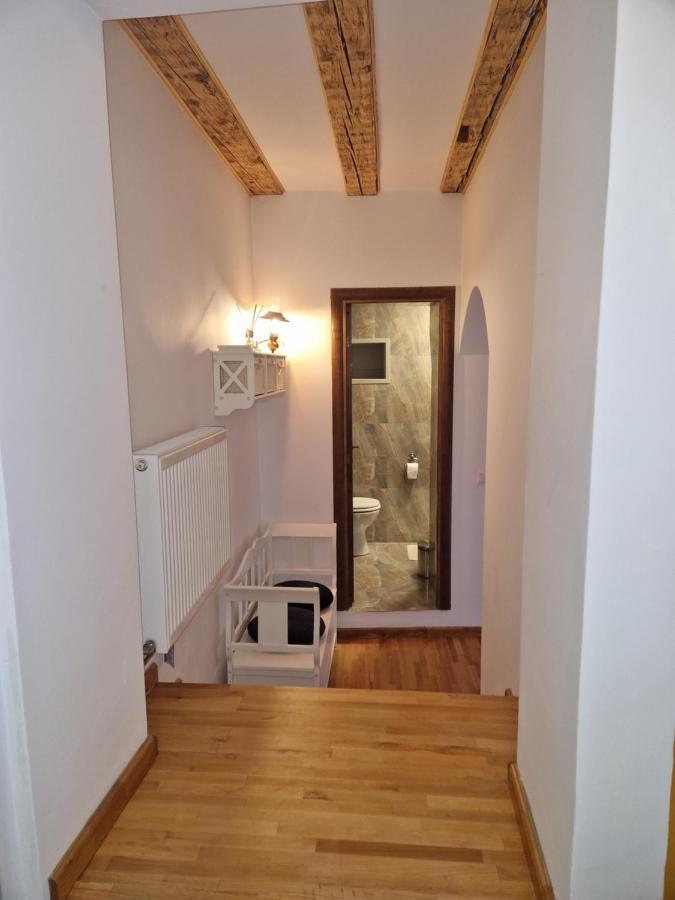 Evelyn'S Place Apartment Брашов Екстериор снимка